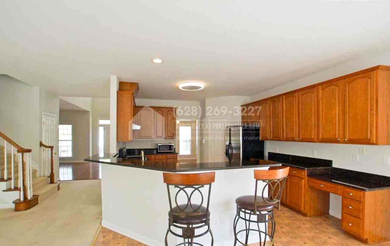 2104 Roland Glen Rd - Photo 3 of 25