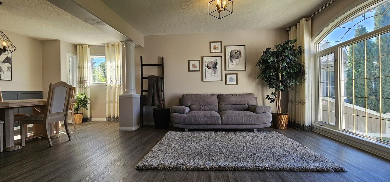 11526 9 Avenue Northwest - Photo 3 of 39