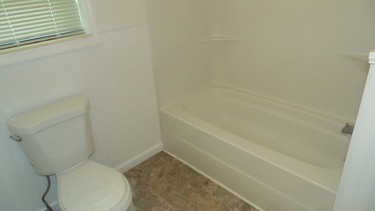 108 Stanton Ln Apt A #1 - Photo 5 of 9