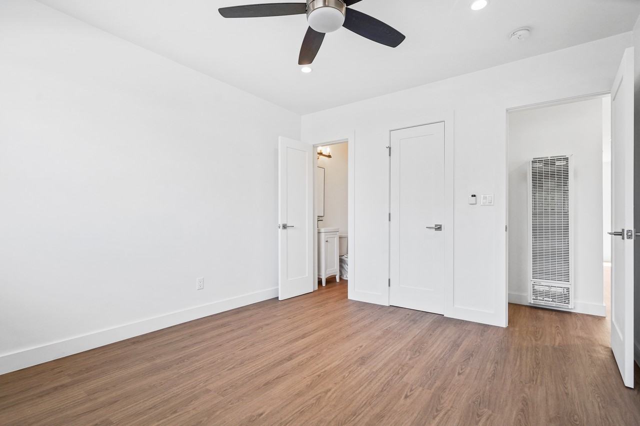 920 Marine Street - Photo 7 of 14