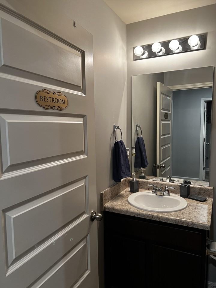 Olmadison Vw - Photo 2 of 27