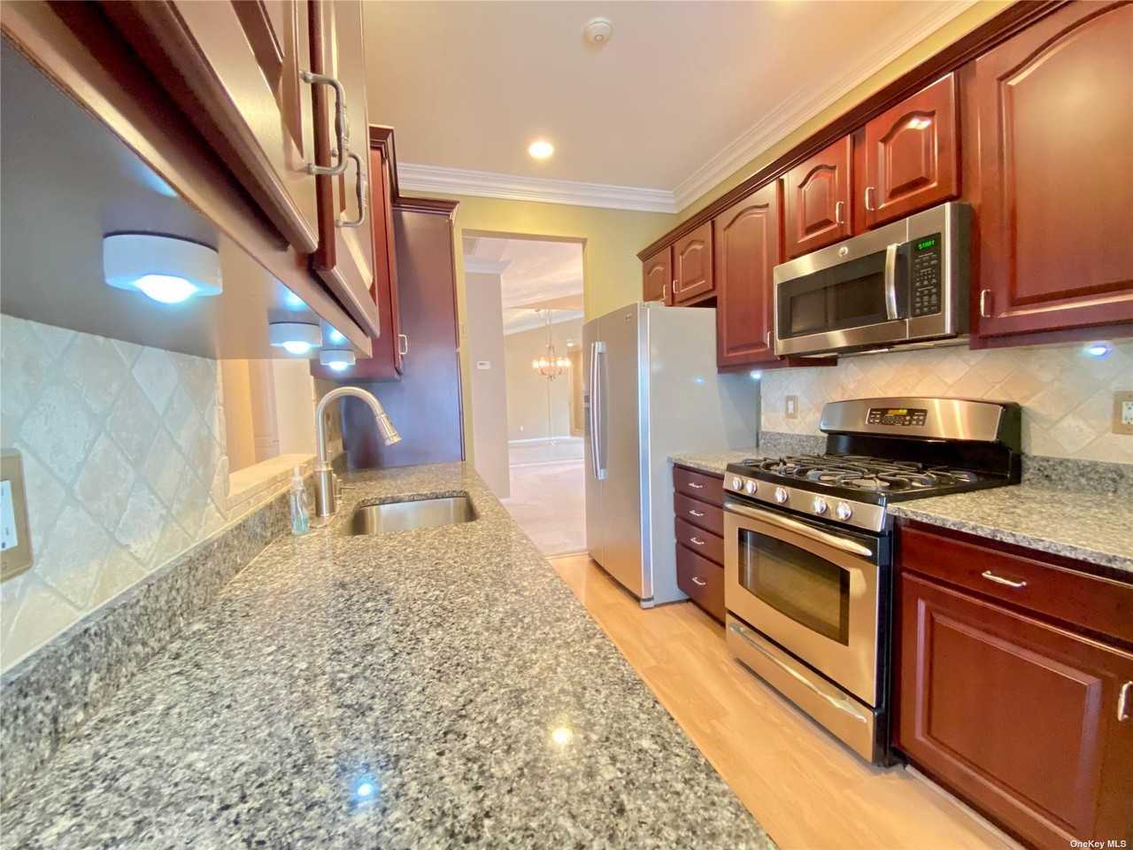 7 Constantine Way - Photo 2 of 20