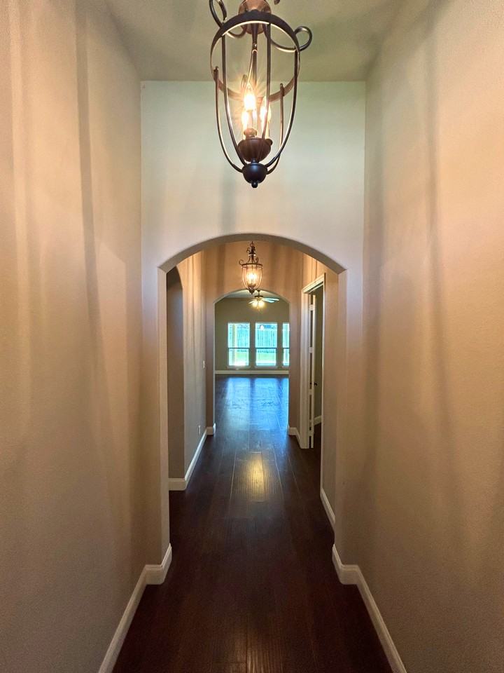 4907 Lakepark Dr #3X2 - Photo 2 of 22