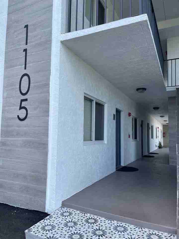 The Casa Loma - Photo 3 of 7