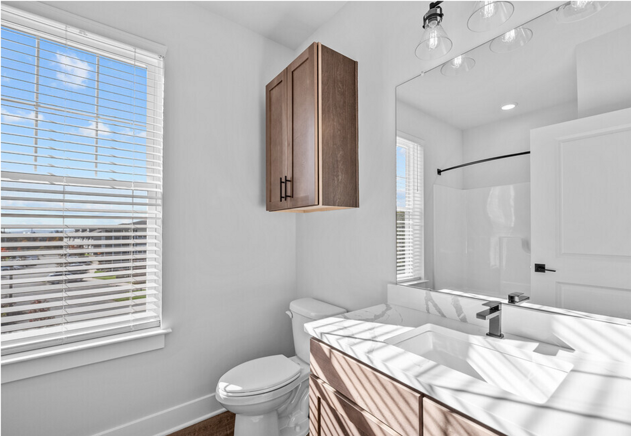 Bath View Apartments - Photo 5 of 10