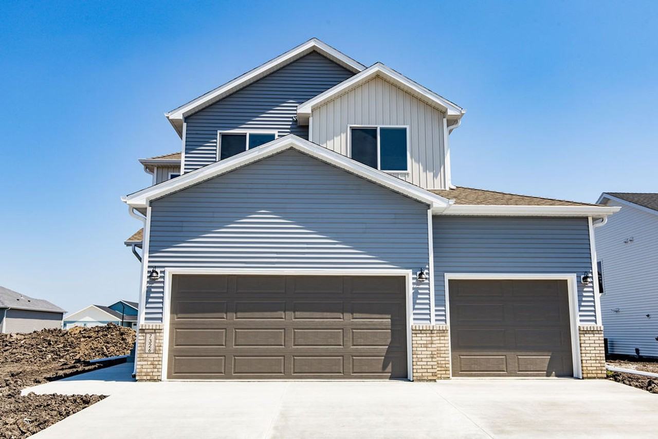 7326 28th St S - Photo 2 of 50