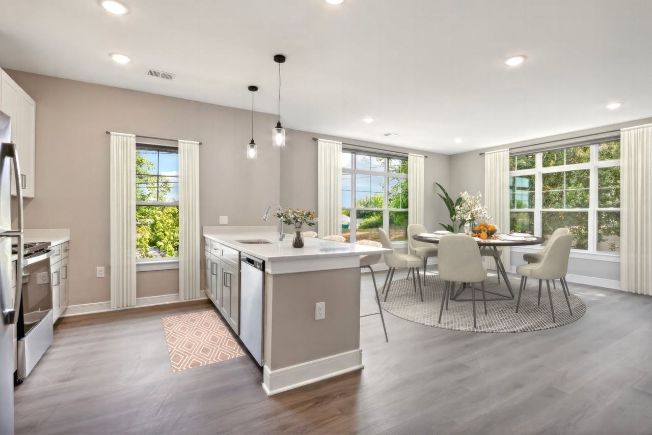 Regency @ Menlo Park Terrace - Photo 2 of 40