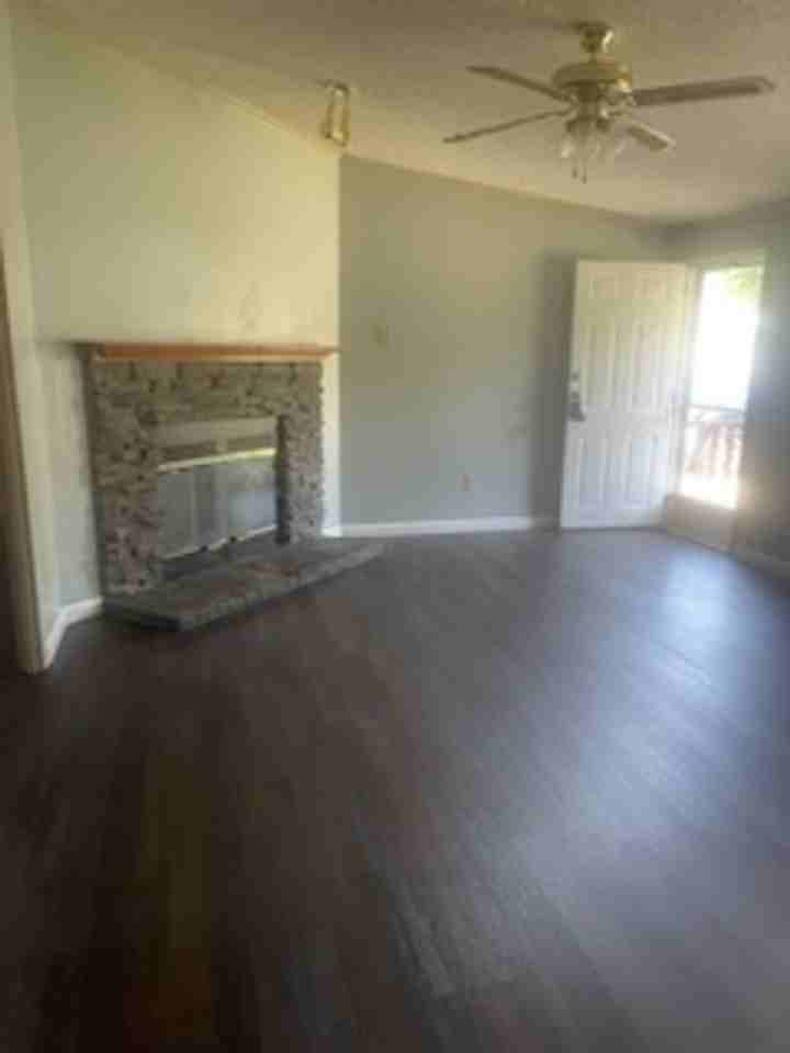 430 Valley Forge Way S - Photo 2 of 23