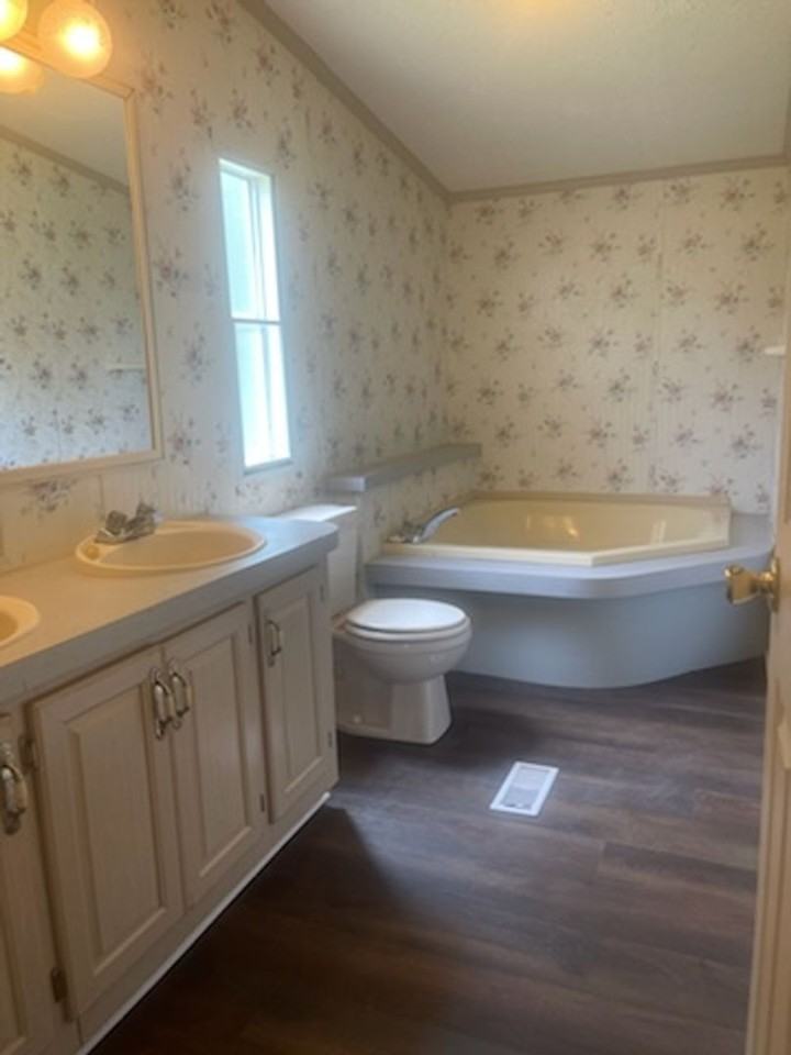 430 Valley Forge Way S - Photo 5 of 23