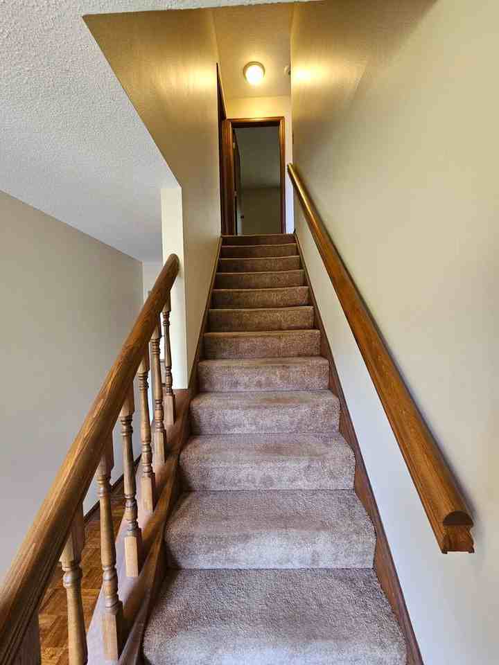 5 Augusta Dr #5 - Photo 3 of 13