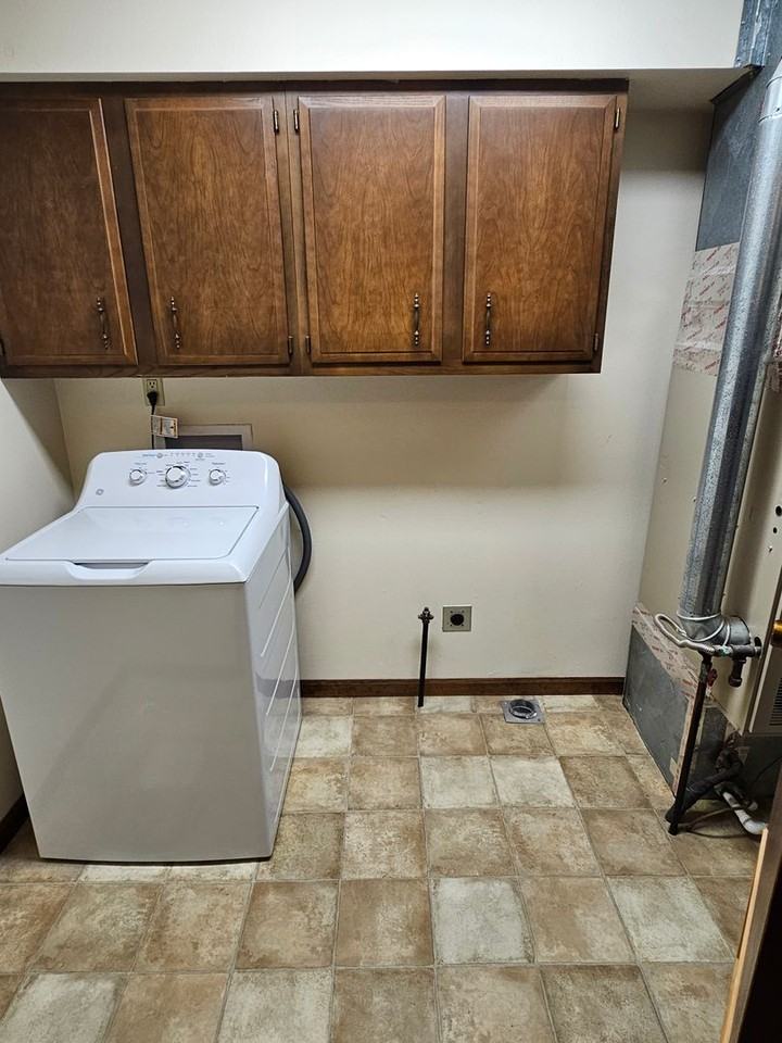 5 Augusta Dr #5 - Photo 5 of 13