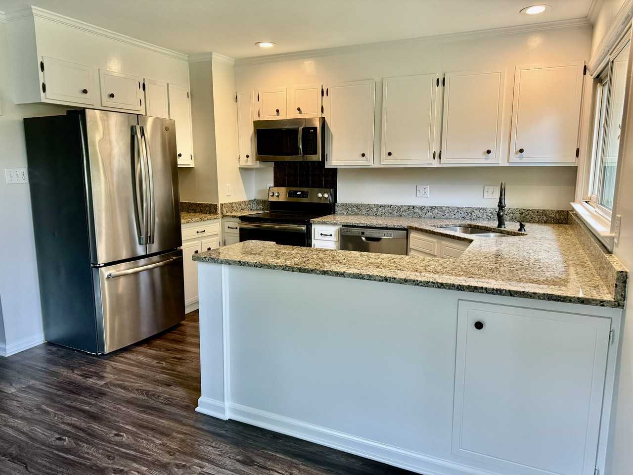 2423 Emstead Court - Photo 3 of 29