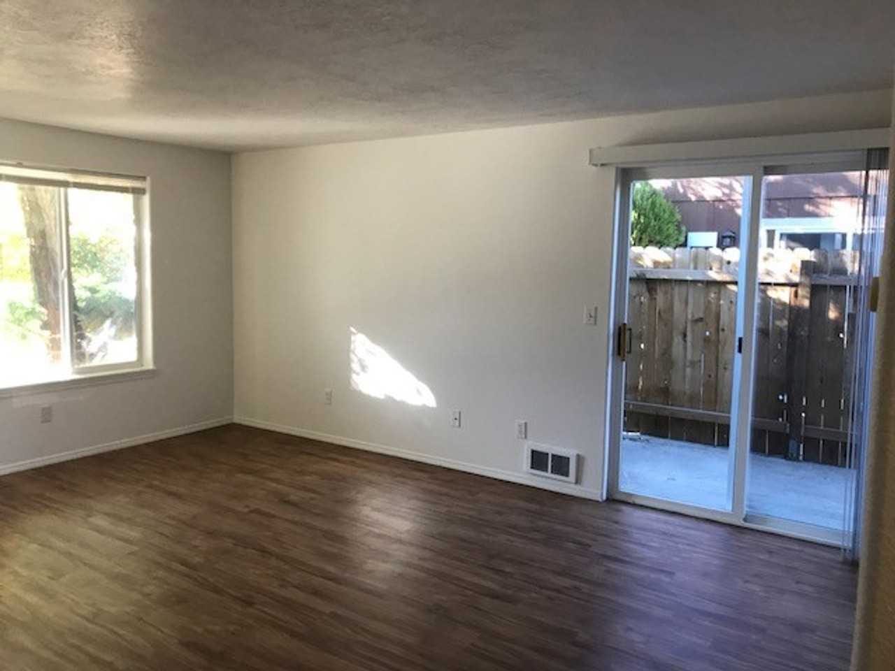 2536sw23-2538sw23 - Photo 3 of 10
