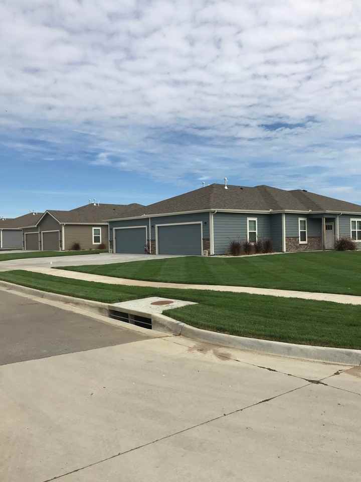 StoneHawk Duplexes - Photo 2 of 16