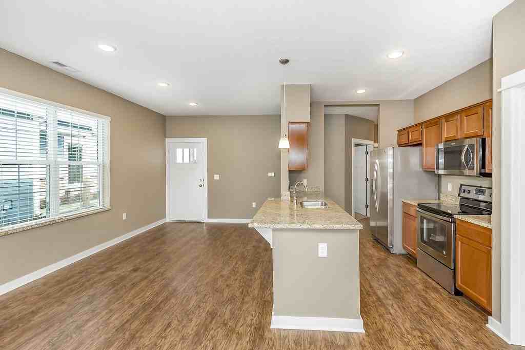 StoneHawk Duplexes - Photo 4 of 16