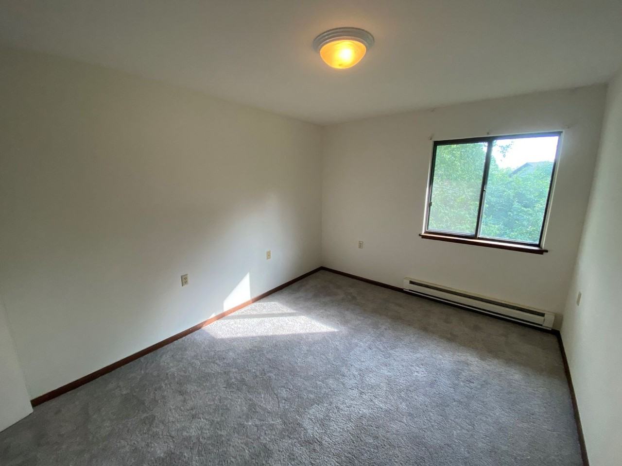 SYRUS RENTAL - Photo 7 of 26