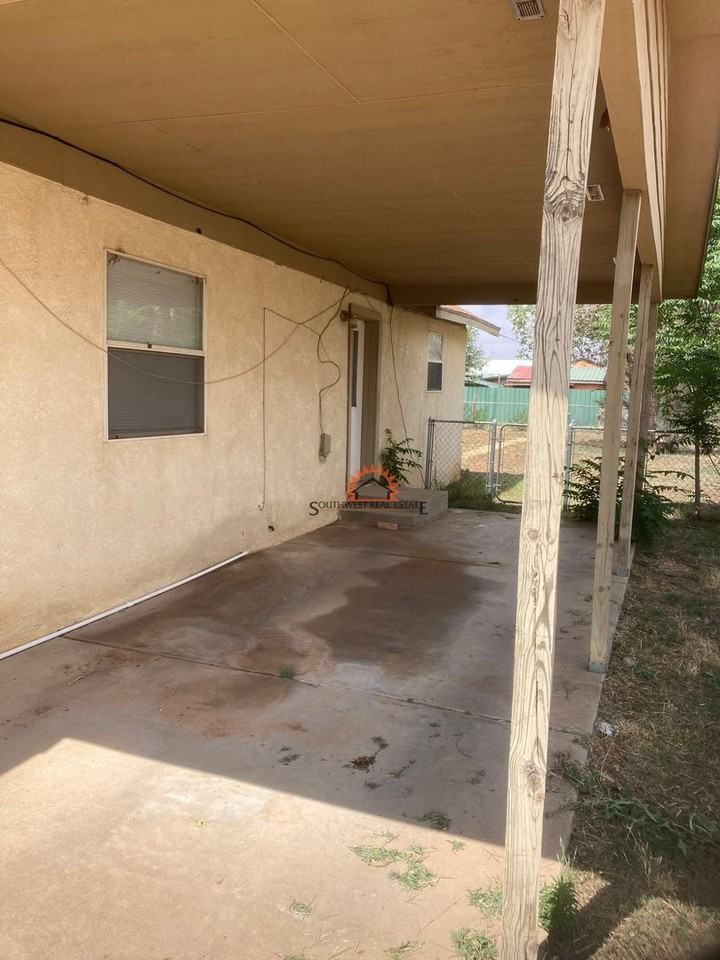 500 Turner Duplex - Photo 3 of 14