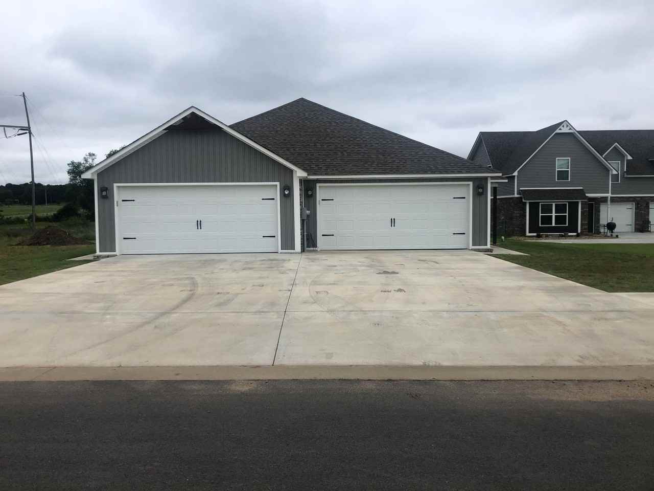 COXNORTHRIDGE DRIVE Apartments 1524 Northridge Dr E, Van Buren, AR