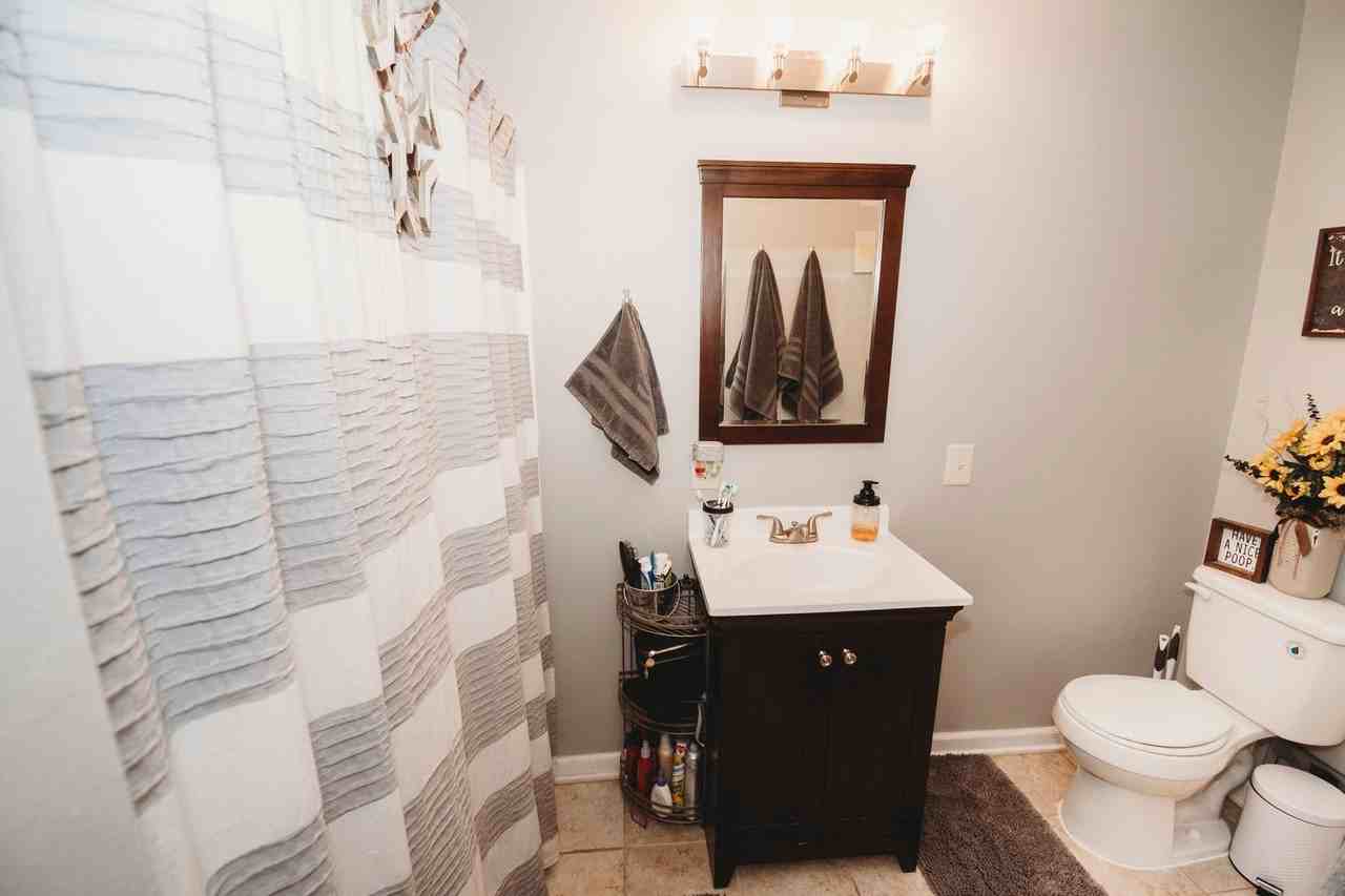 1206 S 15th St - Photo 2 of 7