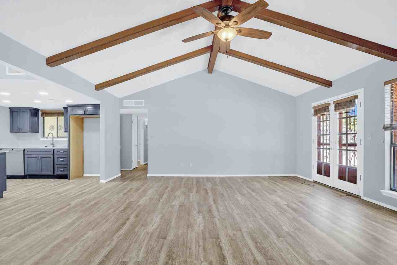 11441 Rex Baxter Dr - Photo 7 of 35
