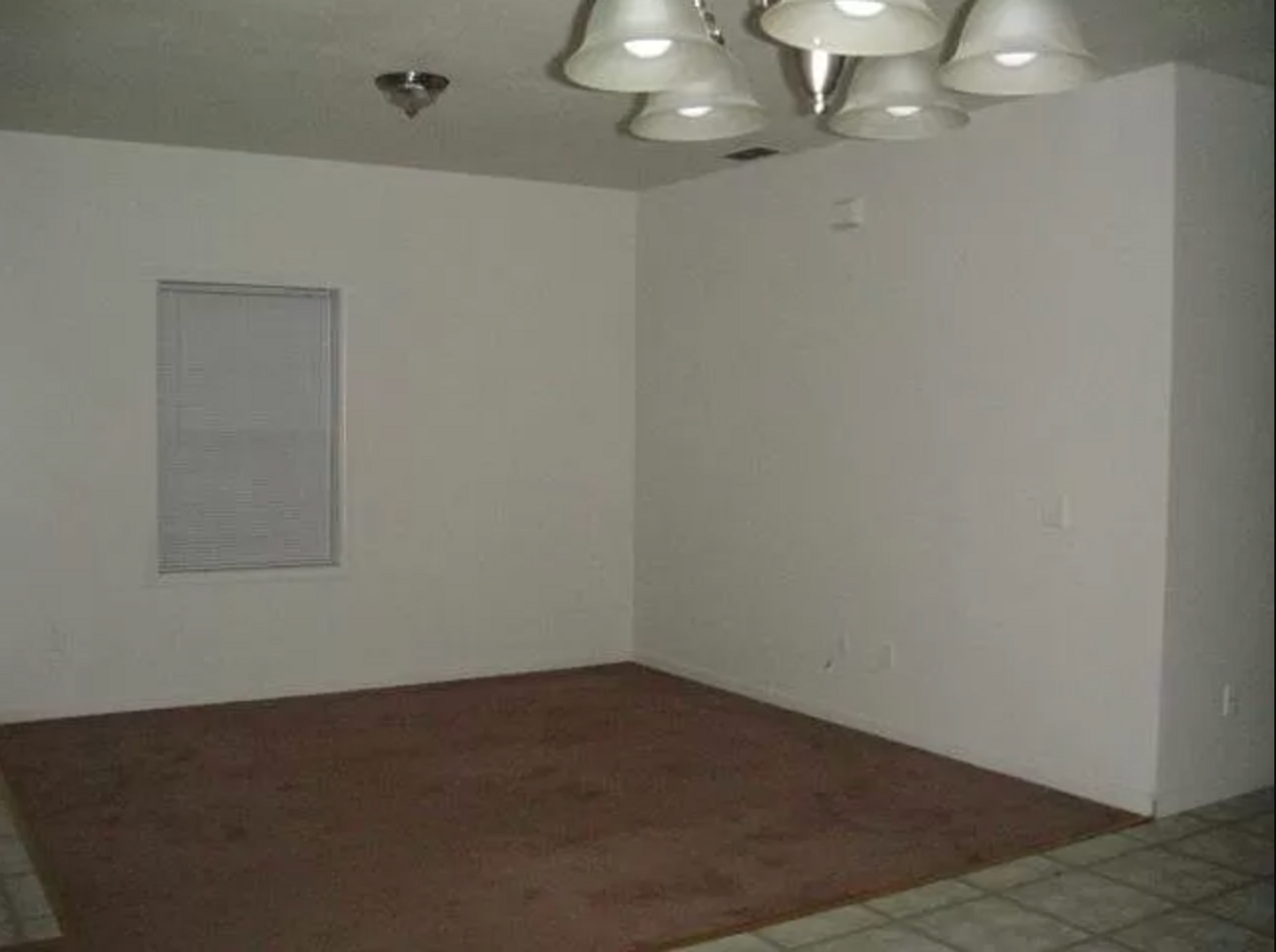 2770 Weaver Dr - Photo 2 of 8