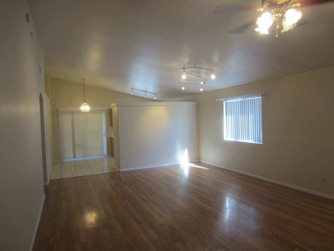 2883 S Foster Dr - Photo 4 of 10