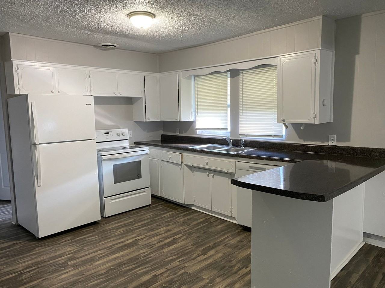 3001 Henderson Ave Nw - Photo 6 of 9