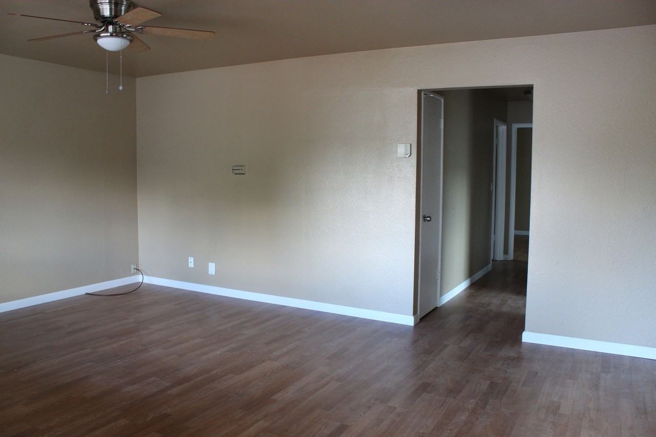 7726 Laurie Way - Photo 2 of 10