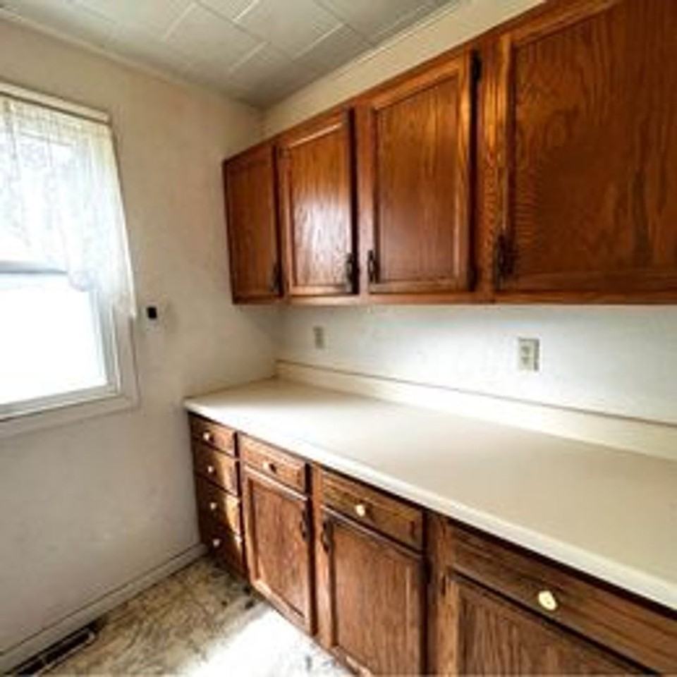 2811 Highway 1 Ne - Photo 3 of 34