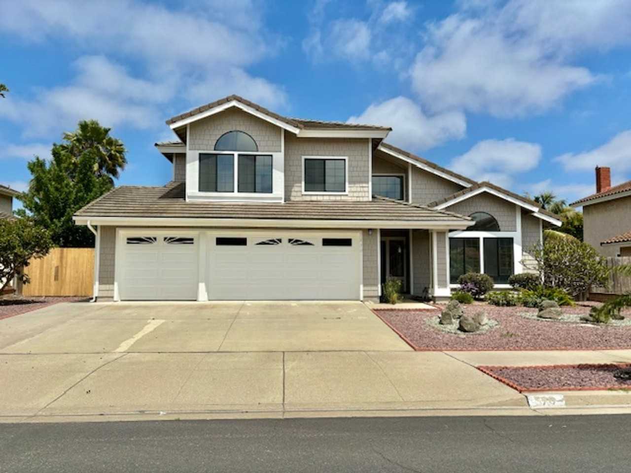 670 Aspen Cir - Photo 2 of 47