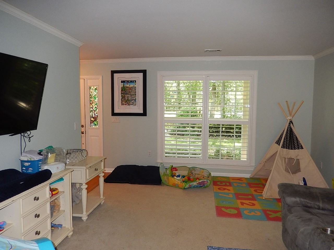 2341 Edenfield Rd - Photo 3 of 32