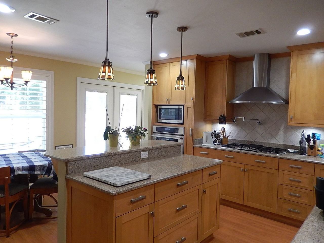 2341 Edenfield Rd - Photo 5 of 32