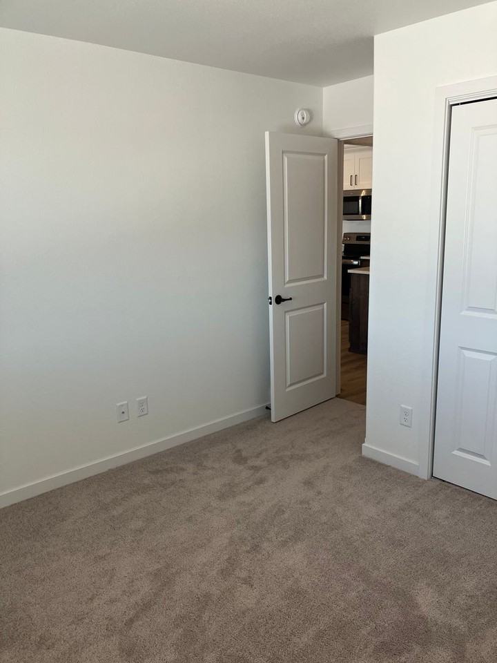 310A Torontos Ct - Photo 2 of 21
