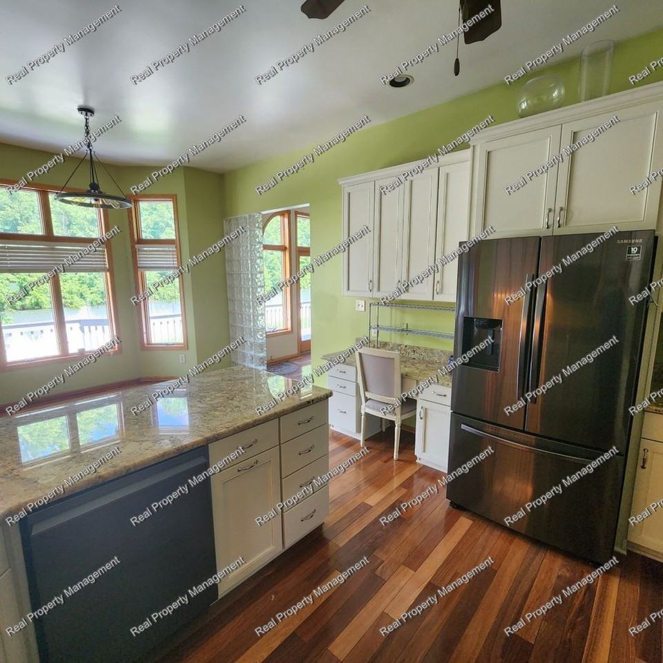 103 Corbin Court - Photo 5 of 22