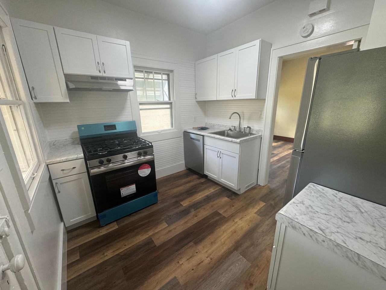 440 43rd St - Photo 2 of 14