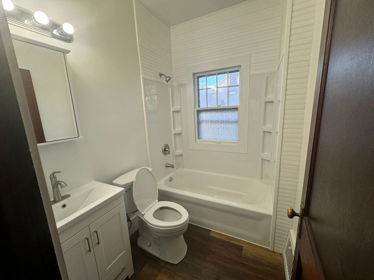 440 43rd St - Photo 6 of 14