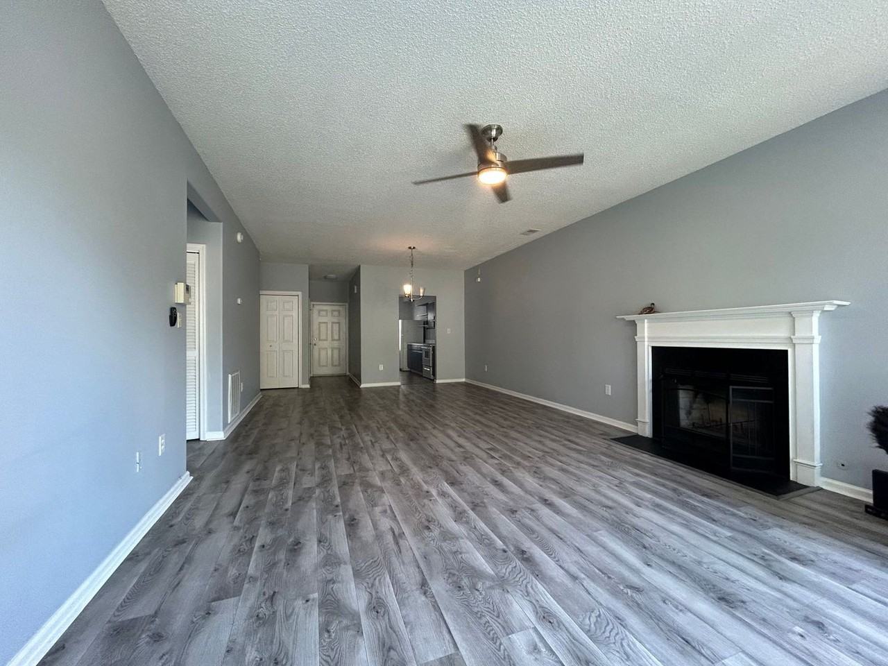897 Gas Light Ln - Photo 6 of 23