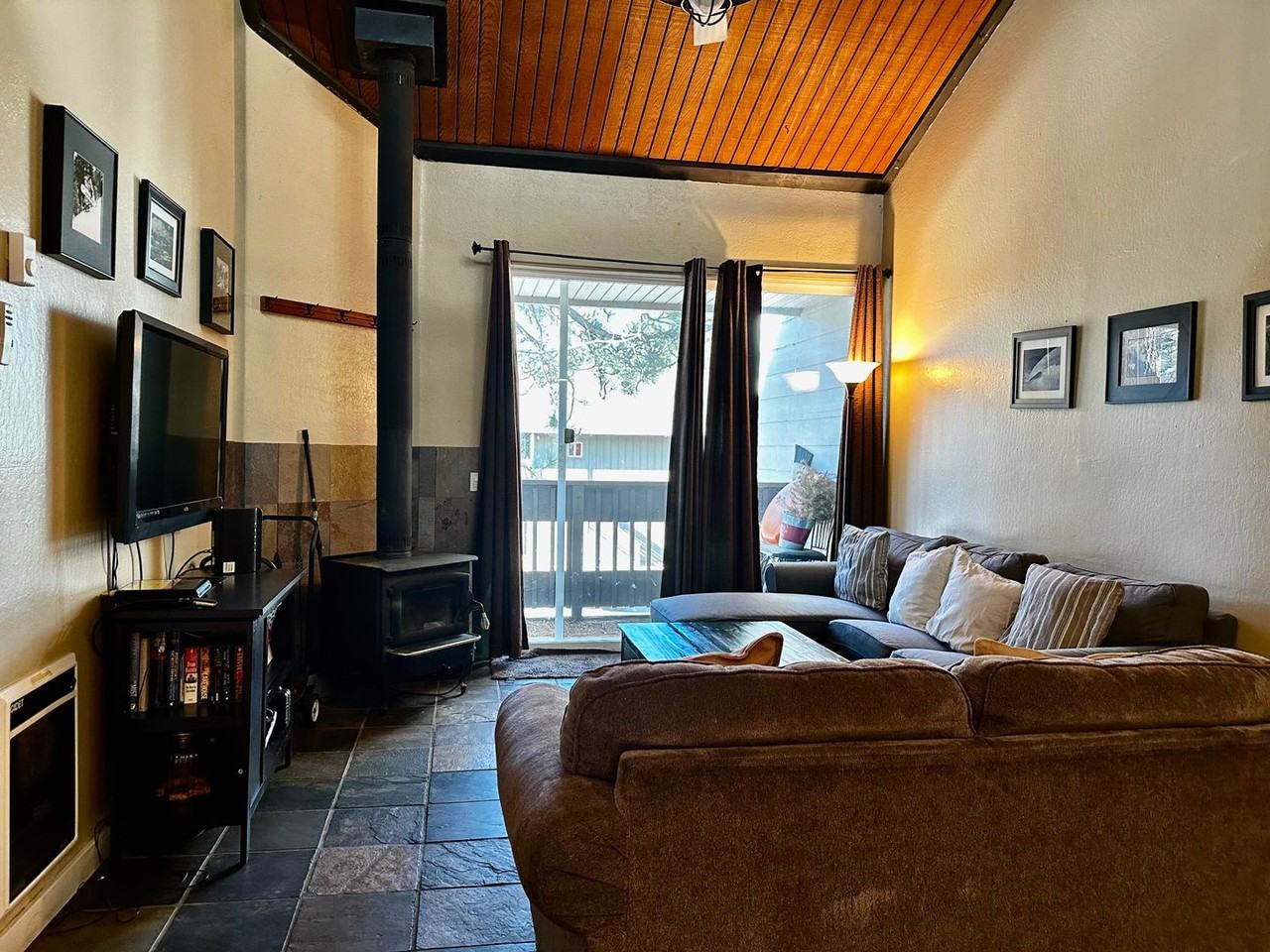 137 Laurel Mountain Rd - Photo 3 of 14