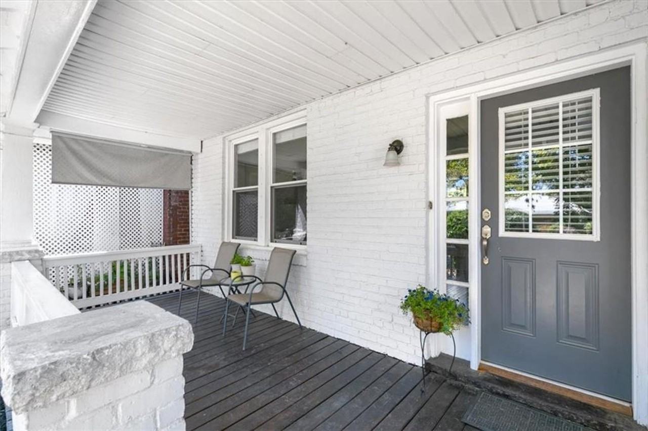 2224 Seminary Ave - Photo 2 of 24