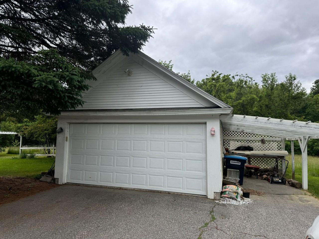 93 Lyme Rd - Photo 4 of 18
