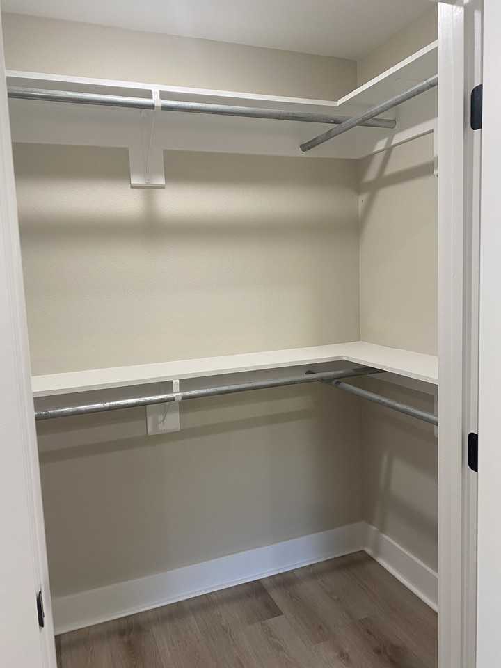 1327 Bunny Rabbit Rd #B - Photo 4 of 10