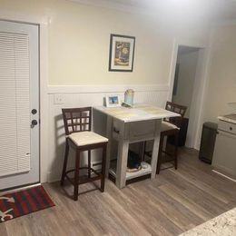 810 Market St Apt A - Photo 3 of 7