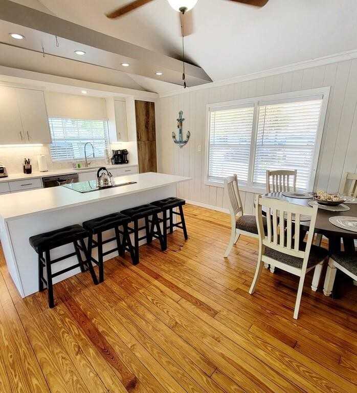 1817 Ivanhoe St #AB - Photo 4 of 26