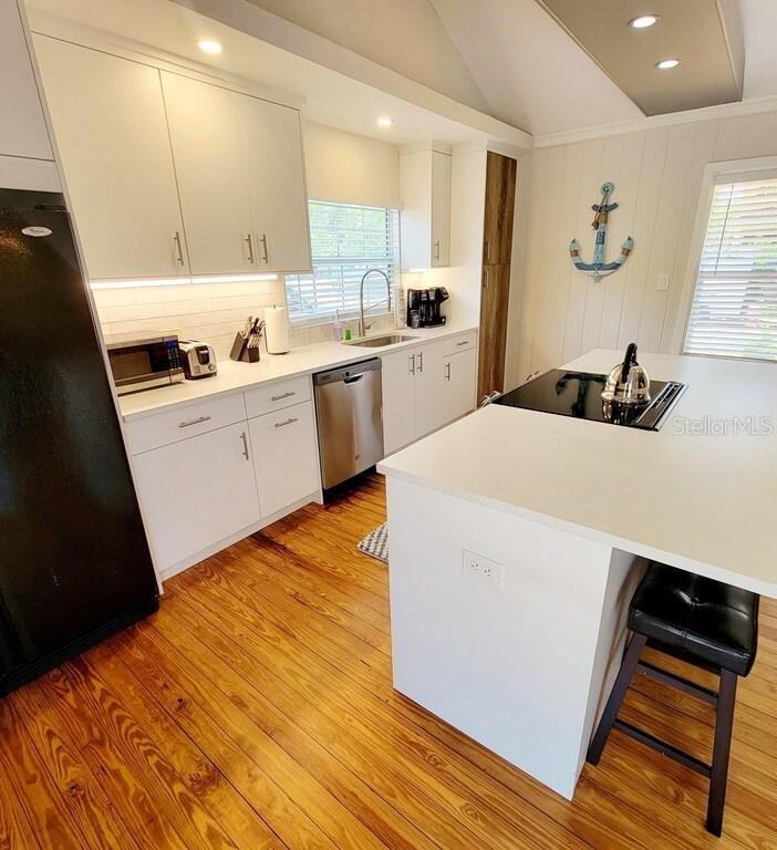 1817 Ivanhoe St #AB - Photo 5 of 26