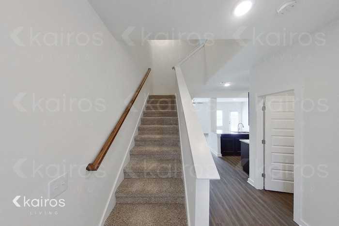 7208 Chatfield Way Nw - Photo 2 of 20