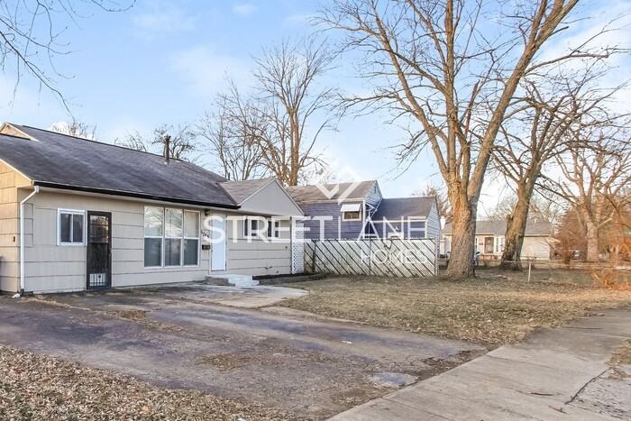 4799 Mcallister Ave - Photo 2 of 16