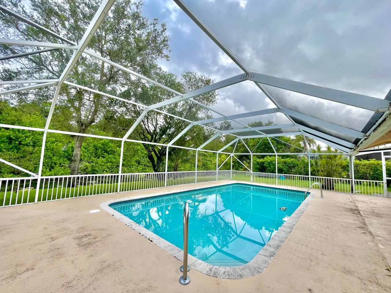 11862 Island Lakes Ln #NA - Photo 2 of 15