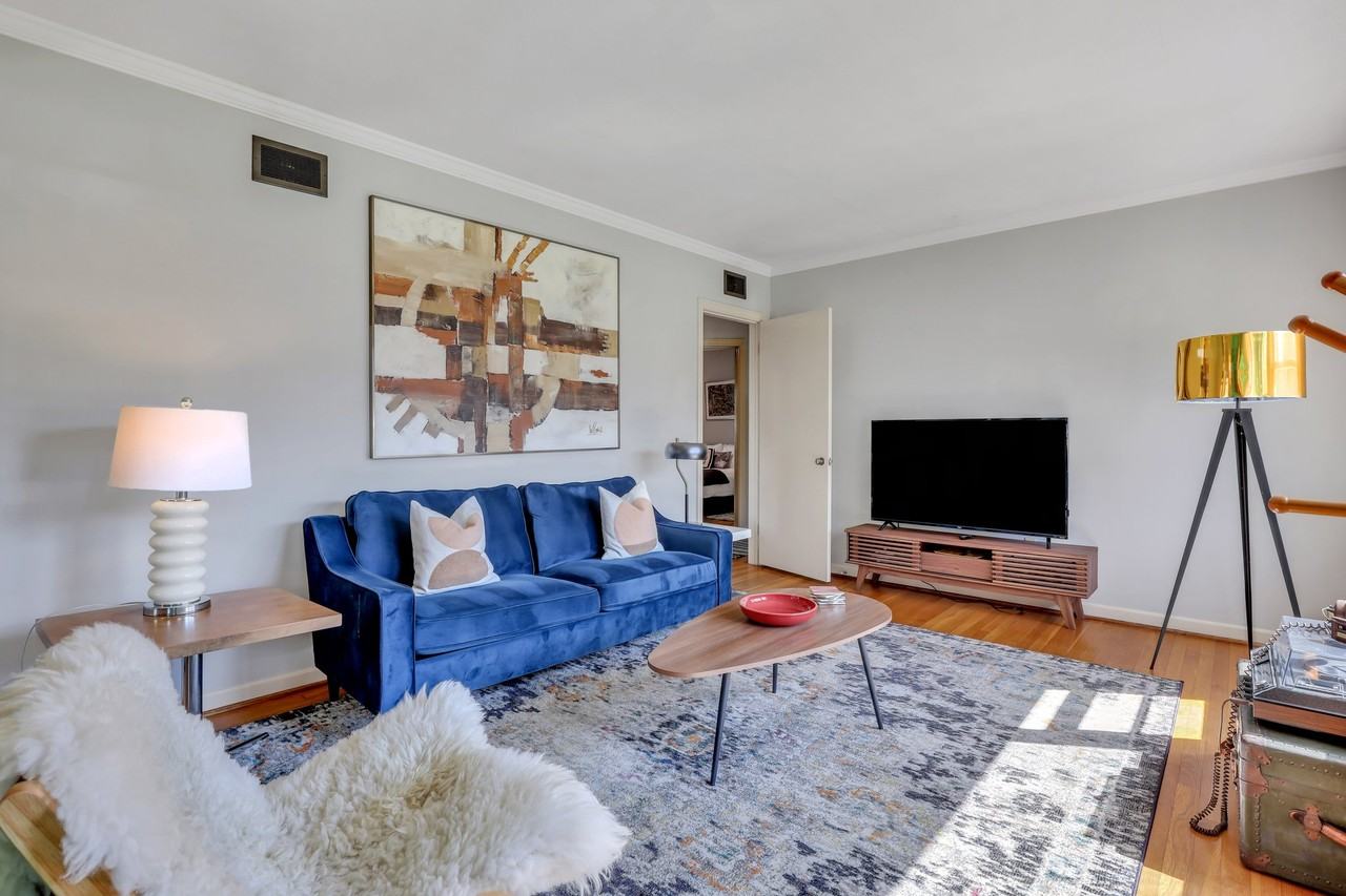 1810 E 32nd St #NA - Photo 2 of 28