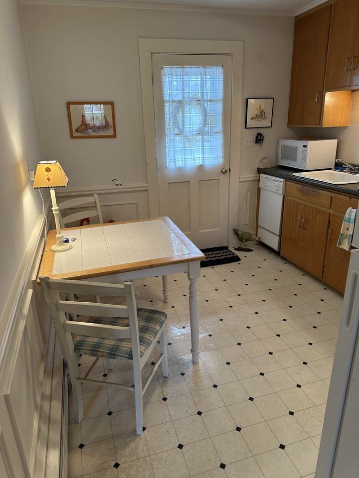 35 County St #1 - Photo 3 of 14