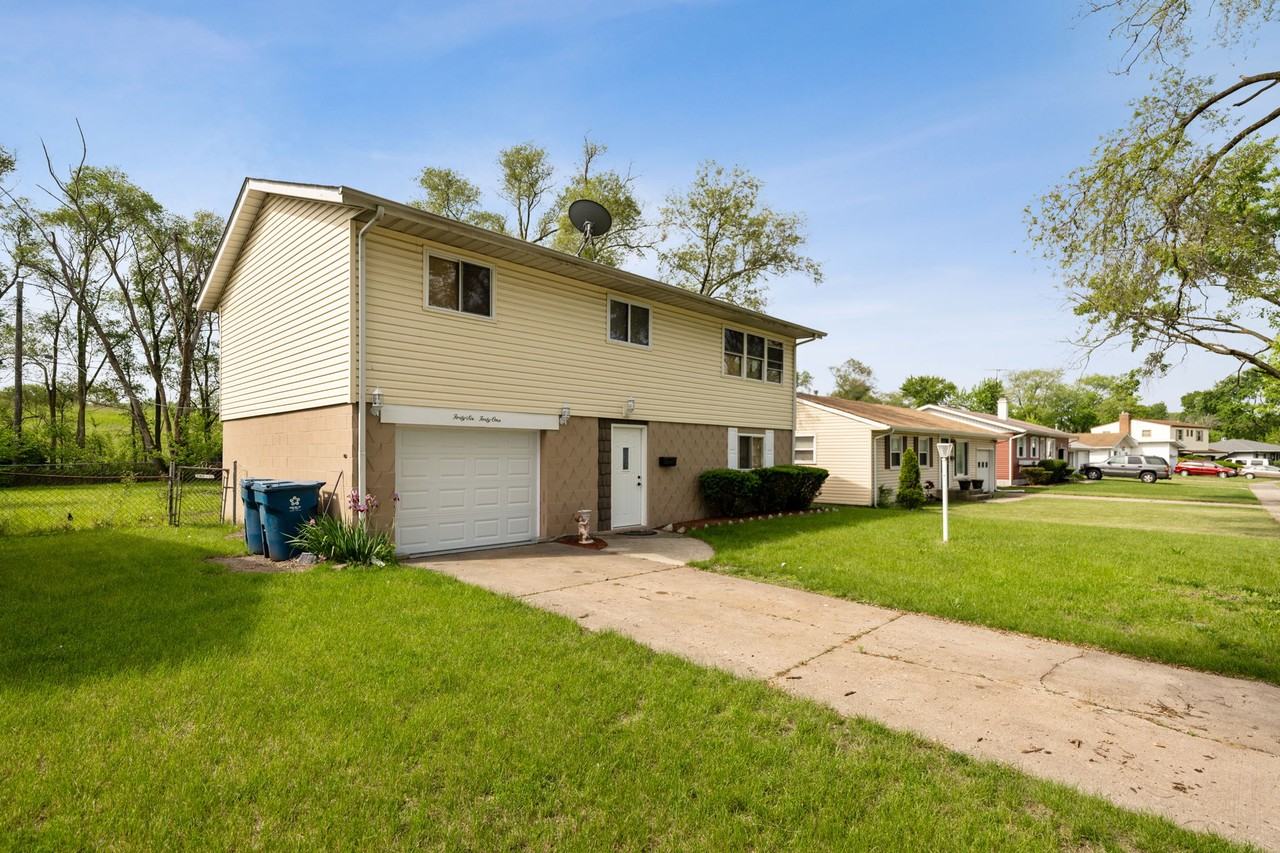 4641 E 13th Pl #NA - Photo 3 of 26